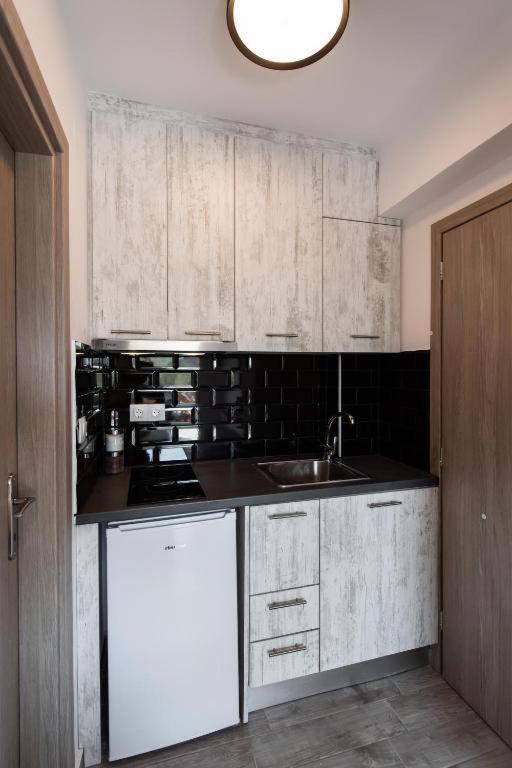 Melodia Apartments By Imagine Lefkada Никиана Екстериор снимка